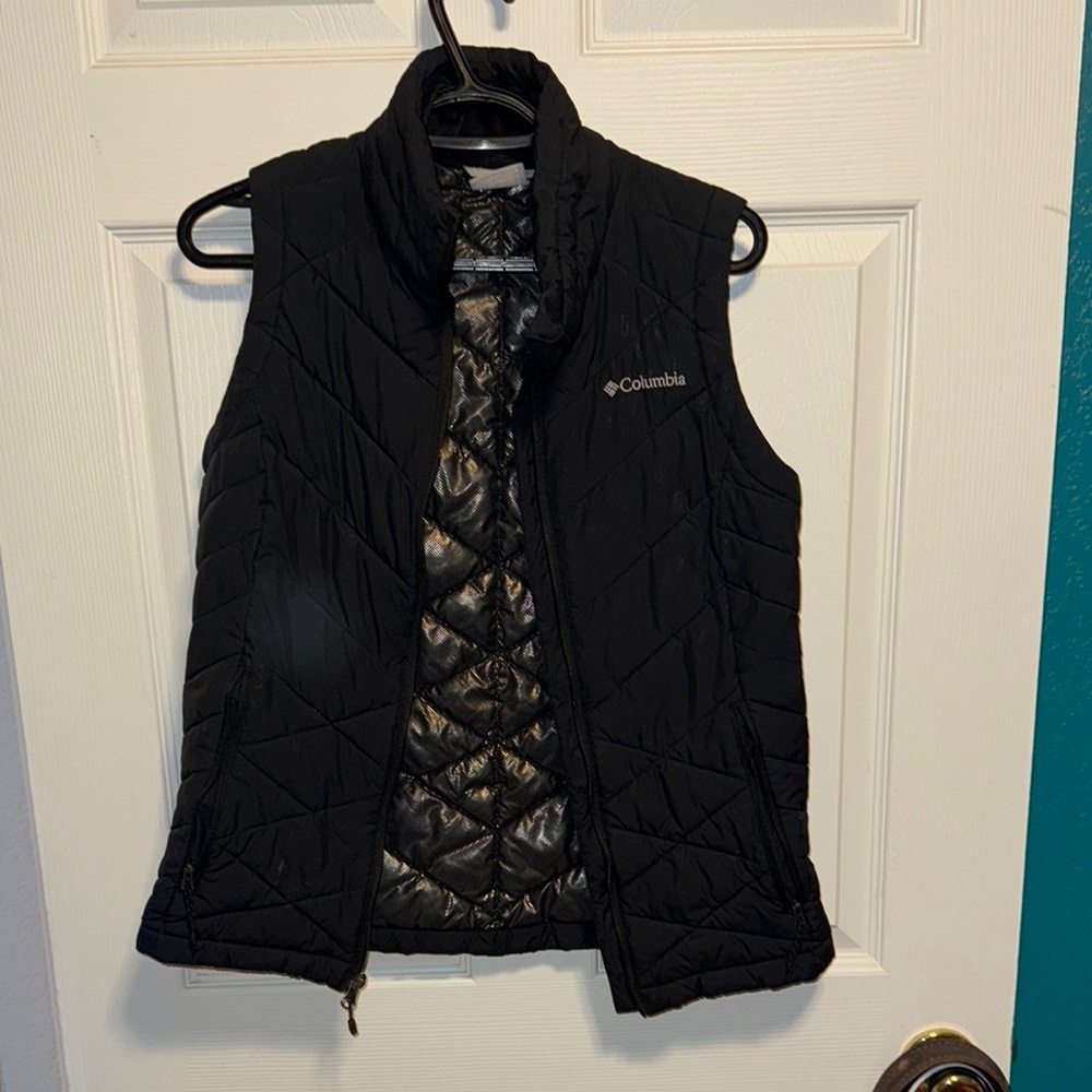 Columbia Black Quilted Puffer Vest
